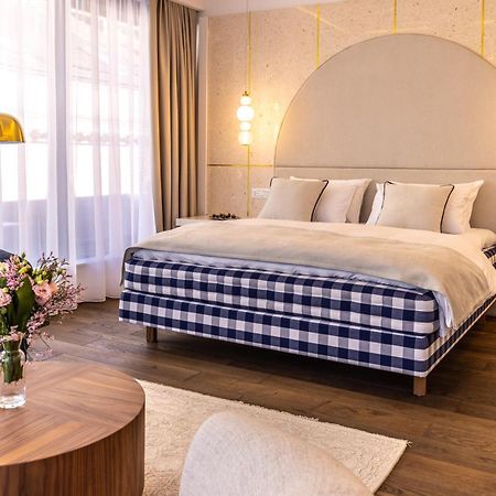 Apeiro City Avant-Garde Hotel Sarajevo Bagian luar foto
